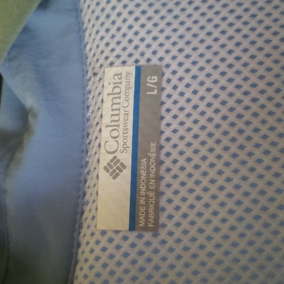 Columbia Omni Shape boys Fishers Button down Shirt Size Large Lt Blue - Picture 4 of 5